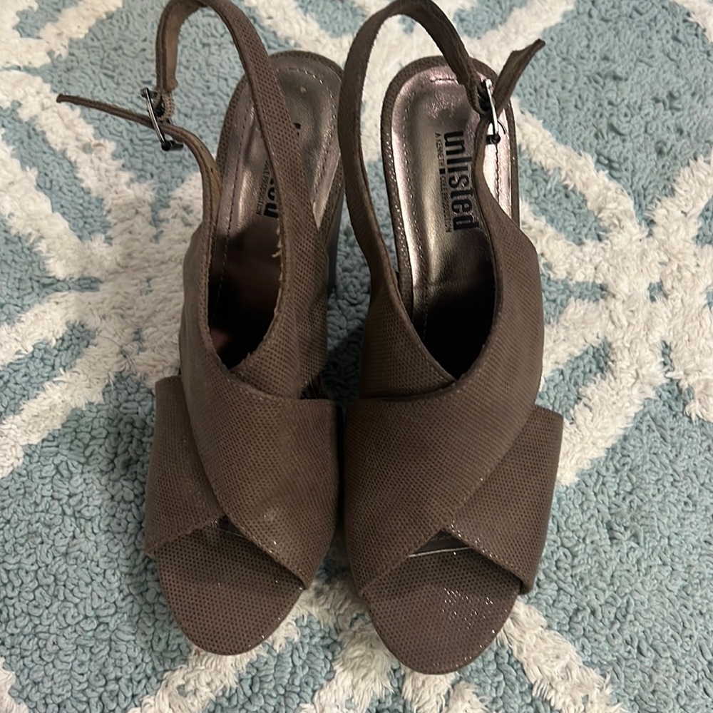 Wedge shoes